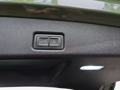 Certified 2025 Audi Q5 Prestige AWD/4WD image 16