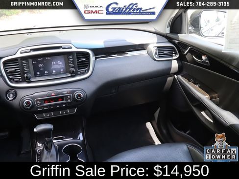 Used 2019 Kia Sorento EX FWD image 18