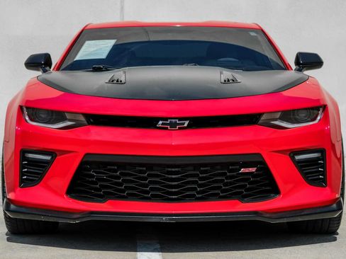 Used 2017 Chevrolet Camaro SS image 5