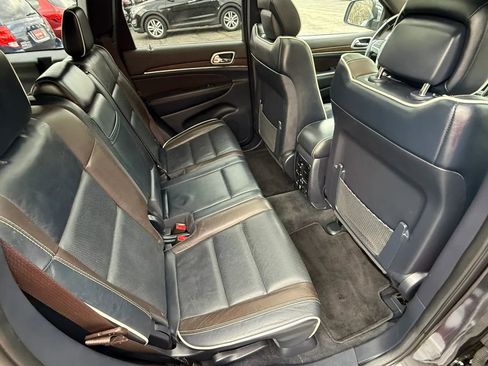 Used 2014 Jeep Grand Cherokee Overland image 29