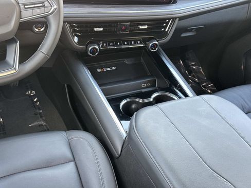 Certified 2025 Chevrolet Tahoe Z71 image 4