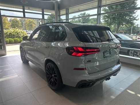 New 2026 BMW X5 M60i image 4