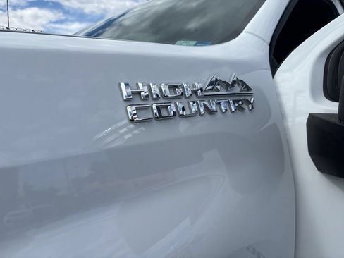 Used 2023 Chevrolet Silverado 3500 High Country w/ Z71 Off-Road Package AWD/4WD image 22