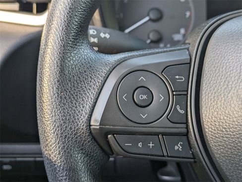 Used 2025 Toyota Corolla LE image 20