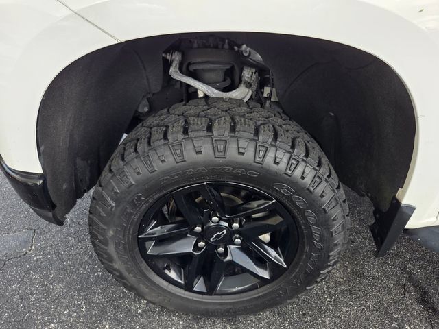 Used 2020 Chevrolet Silverado 1500 LT Trail Boss AWD/4WD image 17