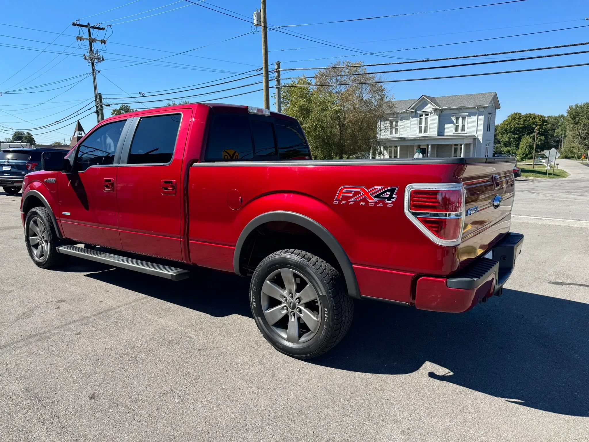 Used 2014 Ford F150 FX4 w/ Equipment Group 402A Luxury AWD/4WD image 9