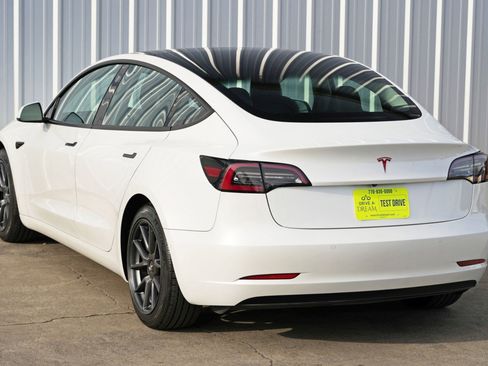 Used 2021 Tesla Model 3 Standard Range Plus image 50