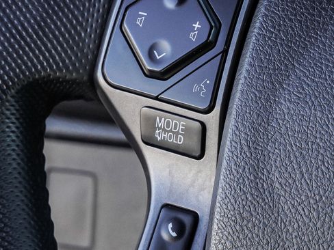 Used 2023 Toyota Tacoma TRD Sport image 32