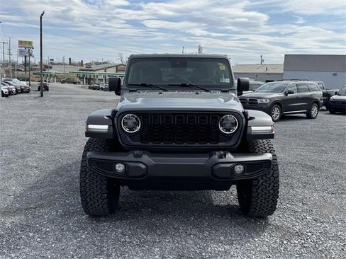 Used 2024 Jeep Wrangler Willys image 24
