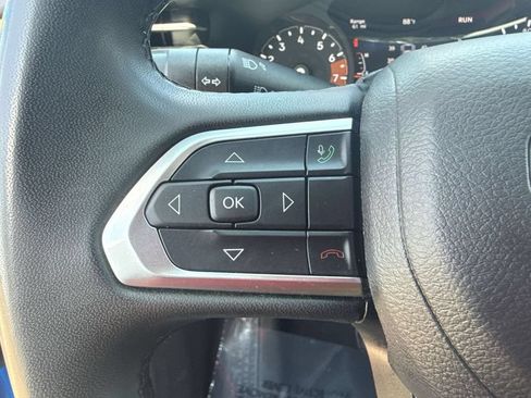 Used 2024 Jeep Compass Latitude AWD/4WD image 19