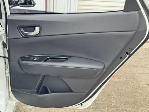 Used 2018 Kia Optima EX image 41