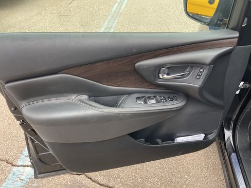 Used 2019 Nissan Murano Platinum image 19