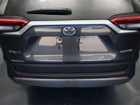 Used 2023 Toyota RAV4 Limited image 12