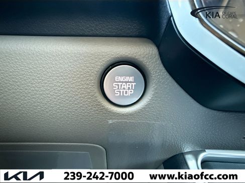 New 2026 Kia Carnival EX image 37