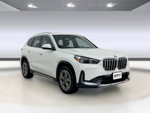 Used 2025 BMW X1 xDrive28i AWD/4WD image 7