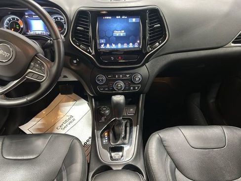 Used 2020 Jeep Cherokee Limited image 14