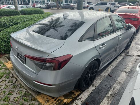 Certified 2025 Honda Civic Sport image 3