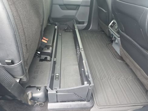 Used 2022 Ford F150 Lariat w/ Trailer Tow Package AWD/4WD image 23