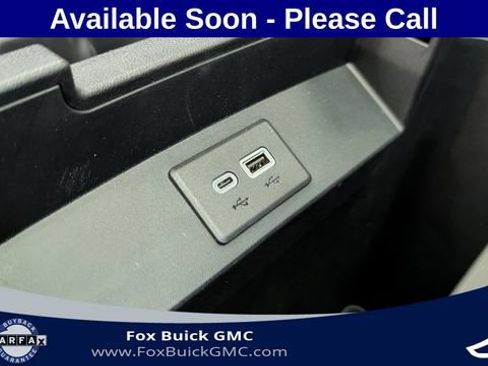 Certified 2023 GMC Yukon XL SLT w/ SLT Premium Package AWD/4WD image 24