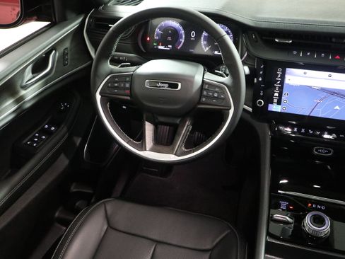 New 2026 Jeep Grand Cherokee L Limited AWD/4WD image 16