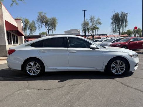Used 2020 Honda Accord LX image 2