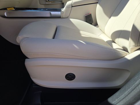 New 2025 Mercedes-Benz GLB 250 GLB 250 image 17