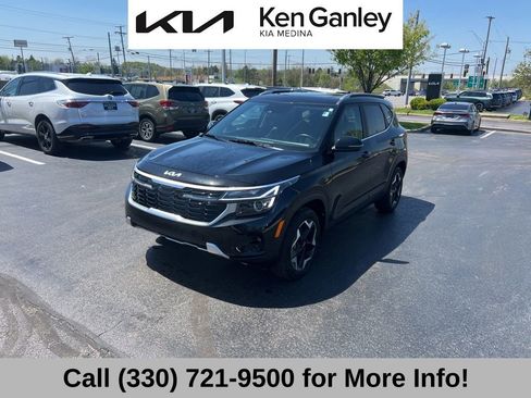 Certified 2025 Kia Seltos EX w/ EX Sunroof Package AWD/4WD image 3