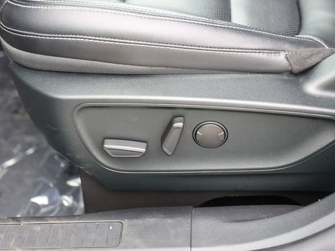 Certified 2022 Ford Escape SEL AWD/4WD image 19
