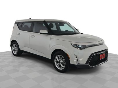 Used 2025 Kia Soul LX w/ LX Technology Package
