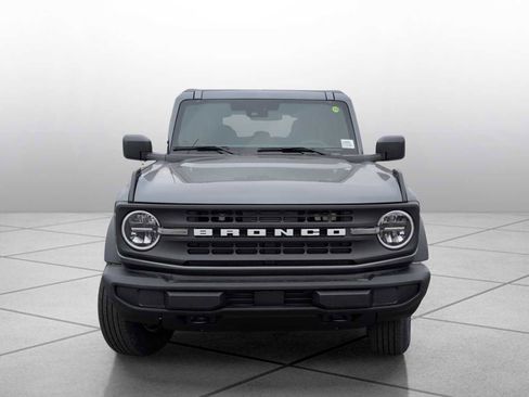 New 2025 Ford Bronco Base image 3