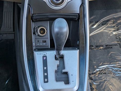 Used 2013 Hyundai Elantra GLS image 12