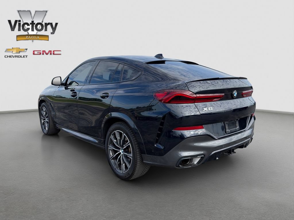 Used 2021 BMW X6 xDrive40i w/ M Sport Package AWD/4WD image 4