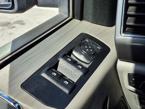 Used 2019 Ford F150 XLT w/ Equipment Group 302A Luxury RWD image 37