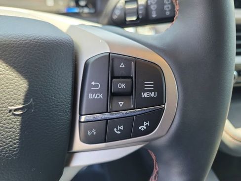 Used 2026 Ford Explorer Active w/ Active Comfort Package RWD image 6