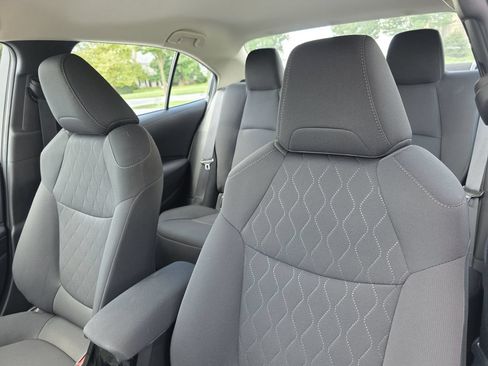 Used 2022 Toyota Corolla LE w/ LE Convenience Package FWD image 11