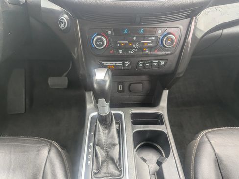 Used 2018 Ford Escape Titanium w/ Ford Safe & Smart Package AWD/4WD image 13