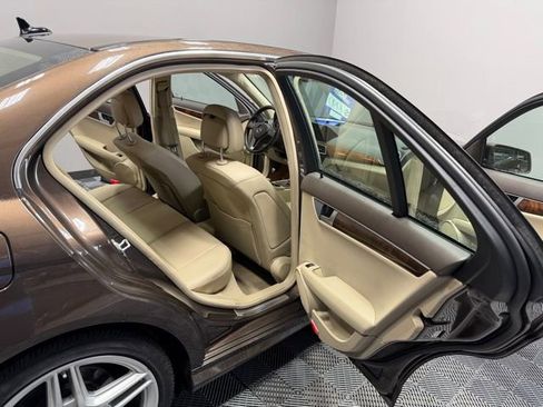Used 2013 Mercedes-Benz C 300 4MATIC Sedan image 21
