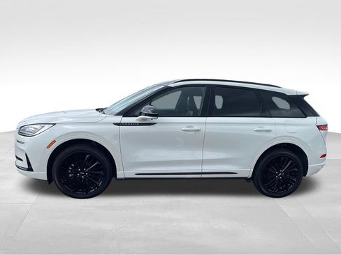 Used 2023 Lincoln Corsair Reserve w/ Equipment Group 201A AWD/4WD image 2