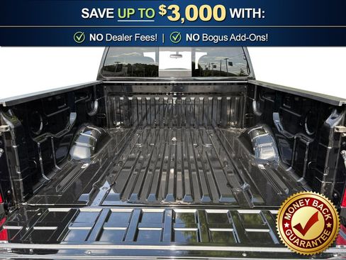Used 2024 Nissan Titan SV AWD/4WD image 23
