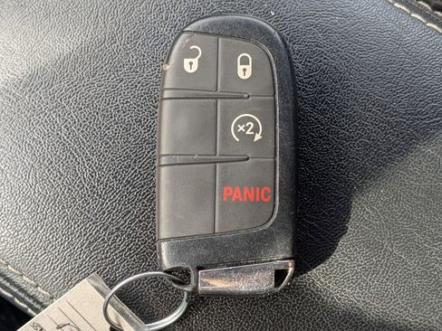 Used 2021 Jeep Compass 80th Special Edition image 33