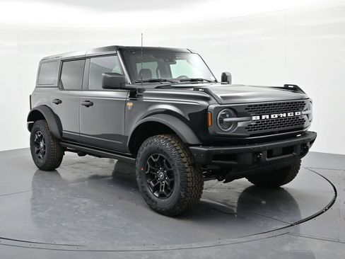 New 2026 Ford Bronco Badlands image 4