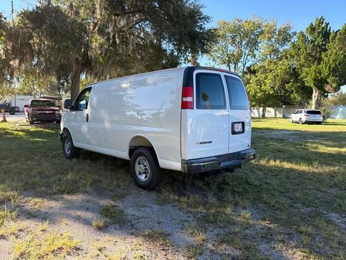 New 2025 Chevrolet Express 2500 Work Van 3D Cargo Van w/ Driver Convenience Package RWD image 8