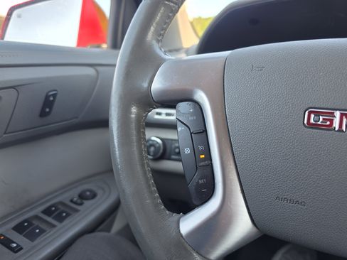 Used 2015 GMC Acadia SLT FWD image 17