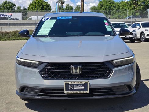 Used 2025 Honda Accord Sport image 2