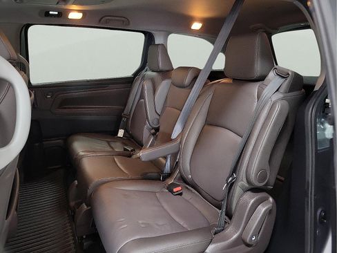 Used 2023 Honda Odyssey Touring image 9