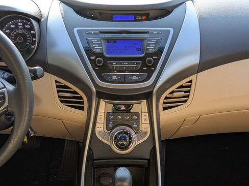 Used 2013 Hyundai Elantra GLS w/ Preferred Pkg FWD image 16
