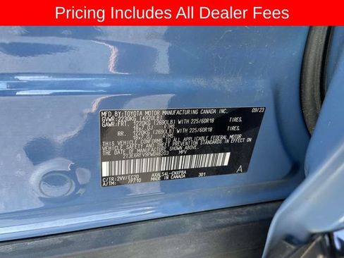 Used 2023 Toyota RAV4 XSE AWD/4WD image 39