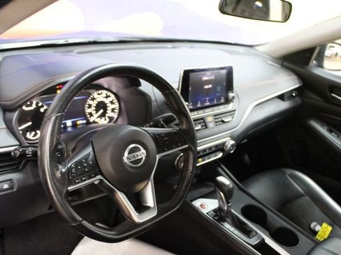 Used 2022 Nissan Altima 2.5 SR FWD image 13