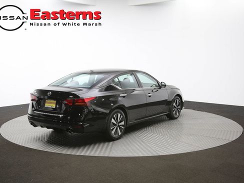 Used 2021 Nissan Altima 2.5 SV w/ SV Premium Package image 70