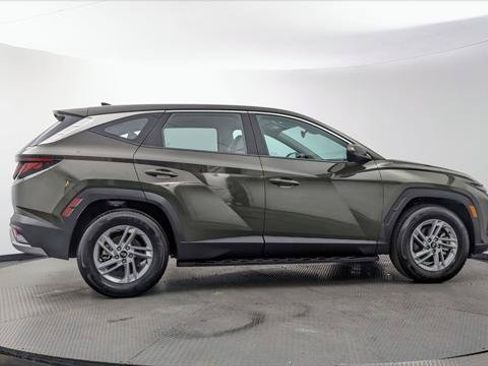 Used 2025 Hyundai Tucson SE FWD image 9